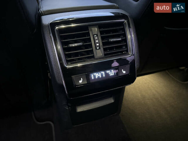 Серый Шкода Суперб, объемом двигателя 2 л и пробегом 302 тыс. км за 20200 $, фото 27 на Automoto.ua