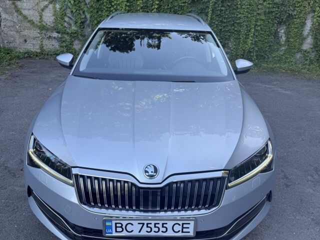 Сірий Шкода Суперб, об'ємом двигуна 2 л та пробігом 125 тис. км за 29900 $, фото 5 на Automoto.ua