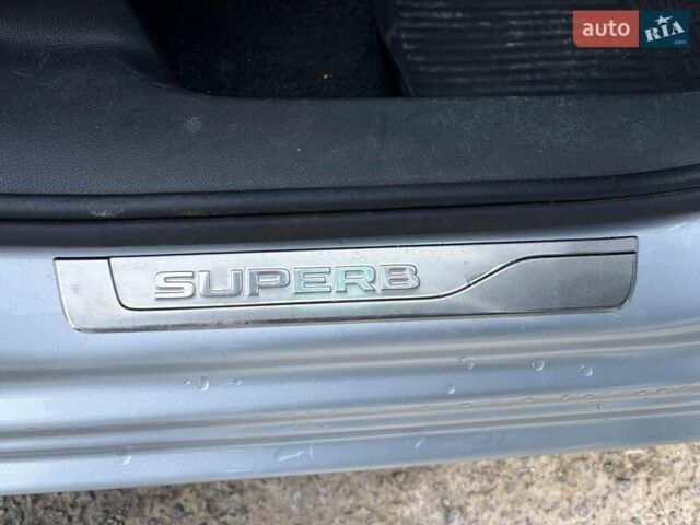 Серый Шкода Суперб, объемом двигателя 2 л и пробегом 128 тыс. км за 28390 $, фото 46 на Automoto.ua