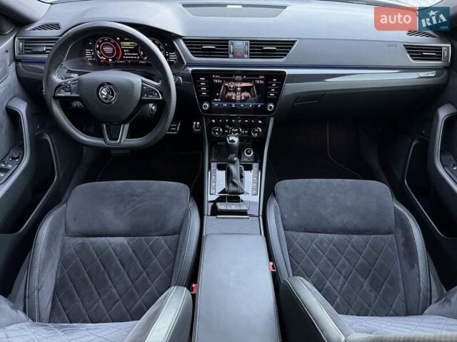 Серый Шкода Суперб, объемом двигателя 1.97 л и пробегом 127 тыс. км за 28900 $, фото 28 на Automoto.ua