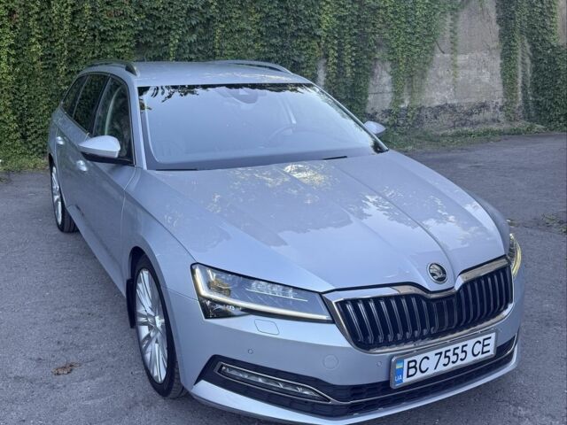 Сірий Шкода Суперб, об'ємом двигуна 2 л та пробігом 125 тис. км за 29900 $, фото 6 на Automoto.ua