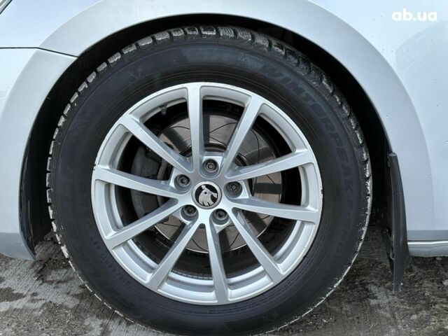 Серый Шкода Суперб, объемом двигателя 2 л и пробегом 128 тыс. км за 28390 $, фото 16 на Automoto.ua