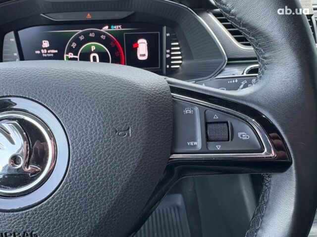 Серый Шкода Суперб, объемом двигателя 2 л и пробегом 128 тыс. км за 28390 $, фото 29 на Automoto.ua