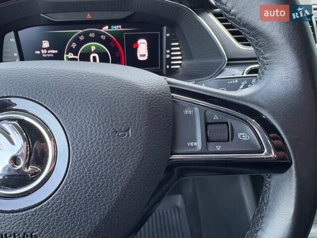 Серый Шкода Суперб, объемом двигателя 2 л и пробегом 128 тыс. км за 28390 $, фото 29 на Automoto.ua