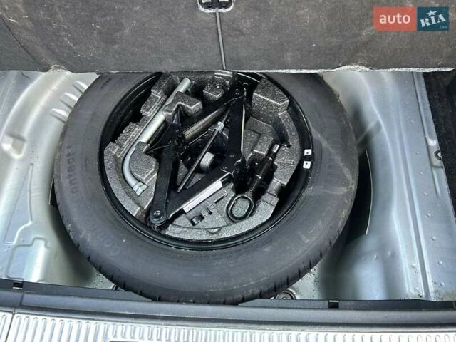 Серый Шкода Суперб, объемом двигателя 2 л и пробегом 248 тыс. км за 21800 $, фото 25 на Automoto.ua