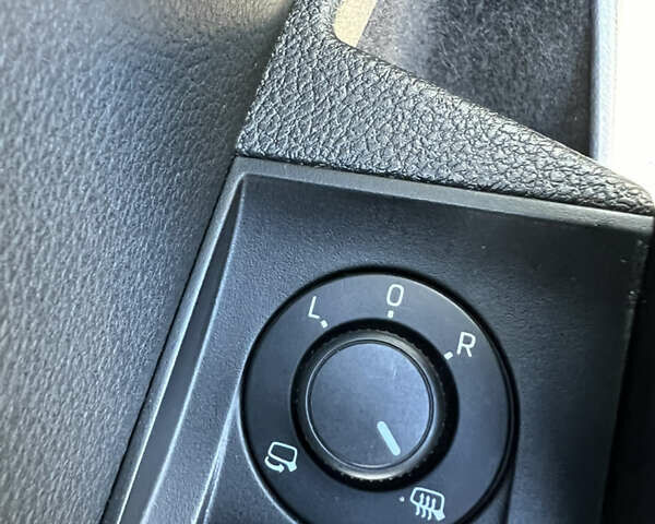 Серый Шкода Суперб, объемом двигателя 2 л и пробегом 230 тыс. км за 23400 $, фото 83 на Automoto.ua