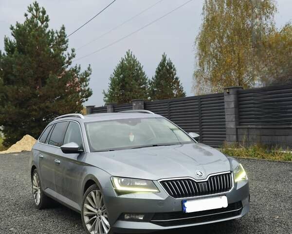 Сірий Шкода Суперб, об'ємом двигуна 2 л та пробігом 241 тис. км за 21700 $, фото 13 на Automoto.ua