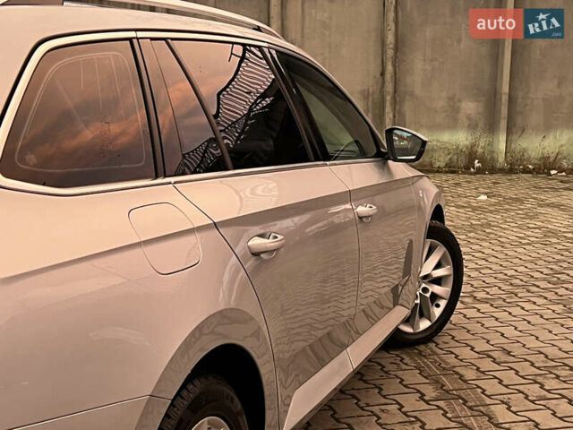 Серый Шкода Суперб, объемом двигателя 2 л и пробегом 302 тыс. км за 20200 $, фото 7 на Automoto.ua