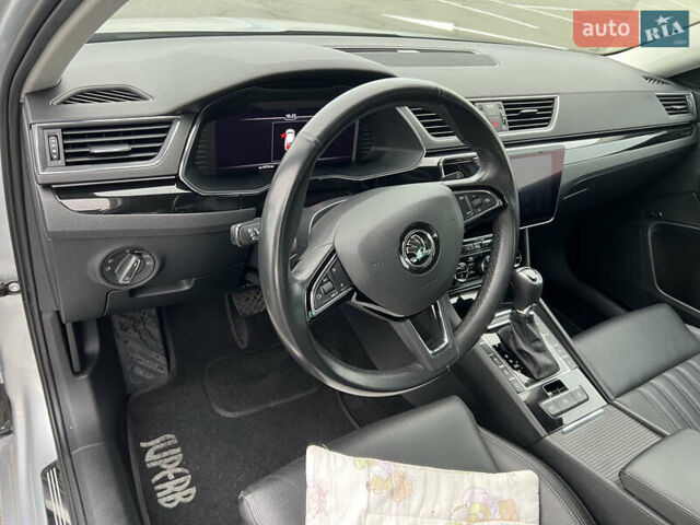 Серый Шкода Суперб, объемом двигателя 1.97 л и пробегом 69 тыс. км за 33000 $, фото 13 на Automoto.ua