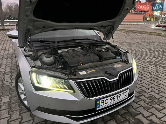Серый Шкода Суперб, объемом двигателя 2 л и пробегом 302 тыс. км за 20200 $, фото 41 на Automoto.ua