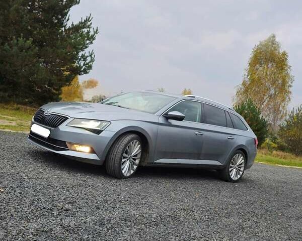 Сірий Шкода Суперб, об'ємом двигуна 2 л та пробігом 241 тис. км за 21700 $, фото 1 на Automoto.ua