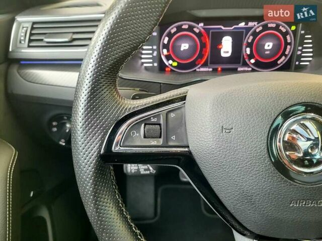 Сірий Шкода Суперб, об'ємом двигуна 2 л та пробігом 224 тис. км за 25999 $, фото 43 на Automoto.ua