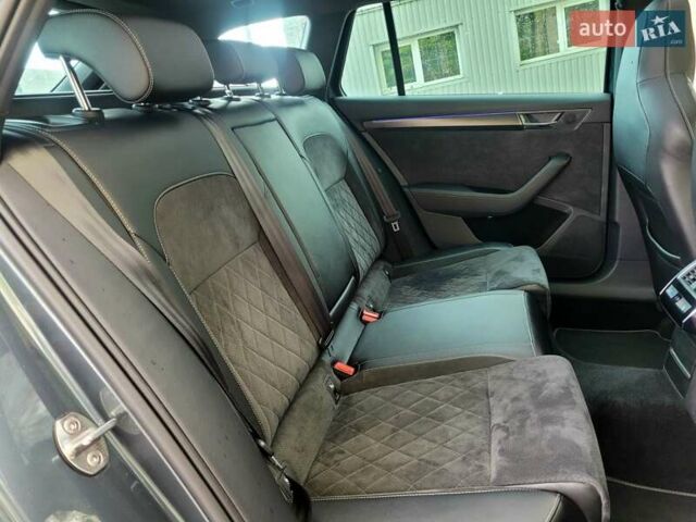 Сірий Шкода Суперб, об'ємом двигуна 2 л та пробігом 224 тис. км за 25999 $, фото 27 на Automoto.ua