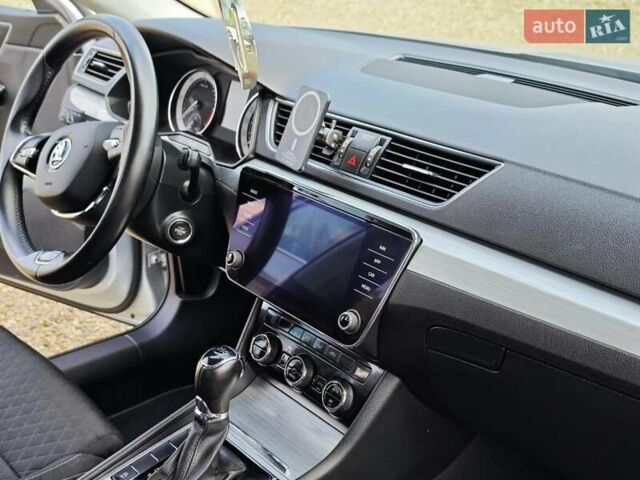 Серый Шкода Суперб, объемом двигателя 2.01 л и пробегом 173 тыс. км за 19999 $, фото 22 на Automoto.ua