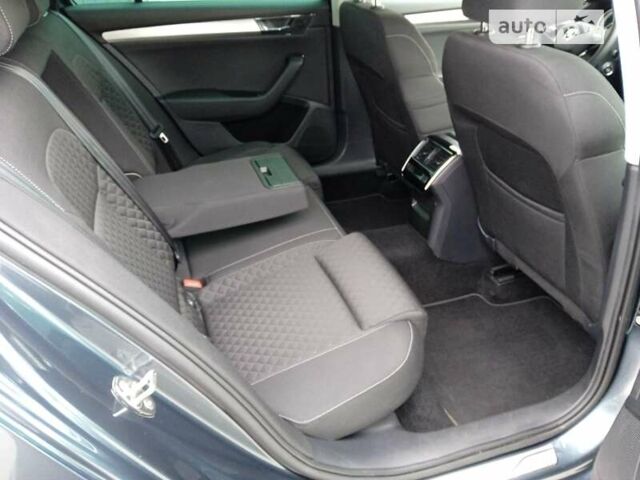 Серый Шкода Суперб, объемом двигателя 1.4 л и пробегом 108 тыс. км за 27900 $, фото 32 на Automoto.ua