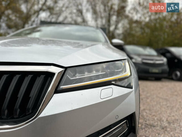 Серый Шкода Суперб, объемом двигателя 2 л и пробегом 182 тыс. км за 23999 $, фото 3 на Automoto.ua