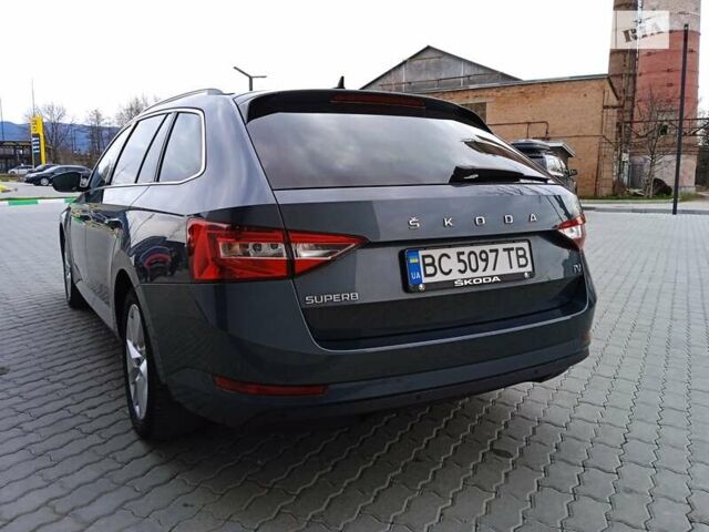 Серый Шкода Суперб, объемом двигателя 1.4 л и пробегом 108 тыс. км за 27900 $, фото 17 на Automoto.ua