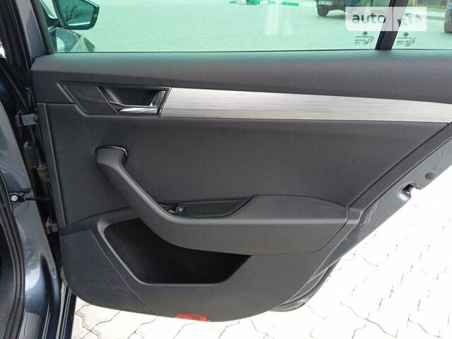 Серый Шкода Суперб, объемом двигателя 1.4 л и пробегом 108 тыс. км за 27900 $, фото 35 на Automoto.ua