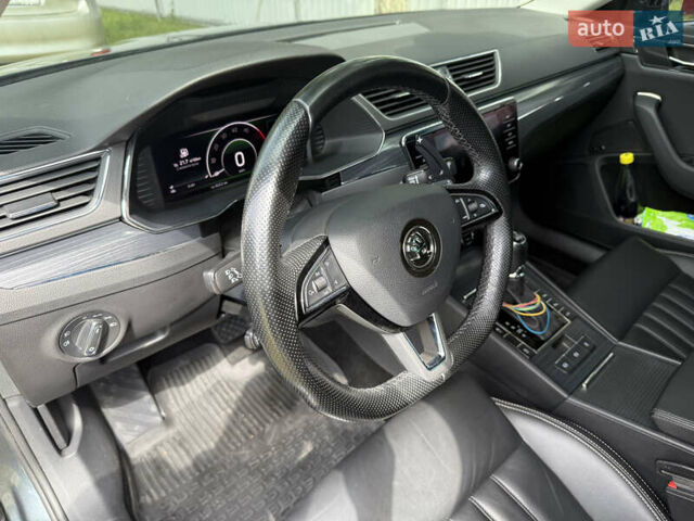 Сірий Шкода Суперб, об'ємом двигуна 1.97 л та пробігом 105 тис. км за 31200 $, фото 10 на Automoto.ua