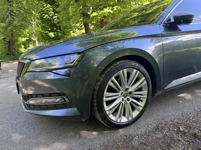 Серый Шкода Суперб, объемом двигателя 2 л и пробегом 187 тыс. км за 29000 $, фото 23 на Automoto.ua