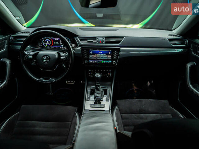 Серый Шкода Суперб, объемом двигателя 1.97 л и пробегом 159 тыс. км за 28400 $, фото 69 на Automoto.ua