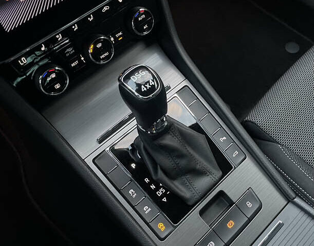 Сірий Шкода Суперб, об'ємом двигуна 1.97 л та пробігом 207 тис. км за 23999 $, фото 44 на Automoto.ua