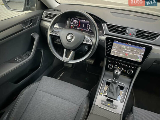 Сірий Шкода Суперб, об'ємом двигуна 1.97 л та пробігом 207 тис. км за 23999 $, фото 36 на Automoto.ua