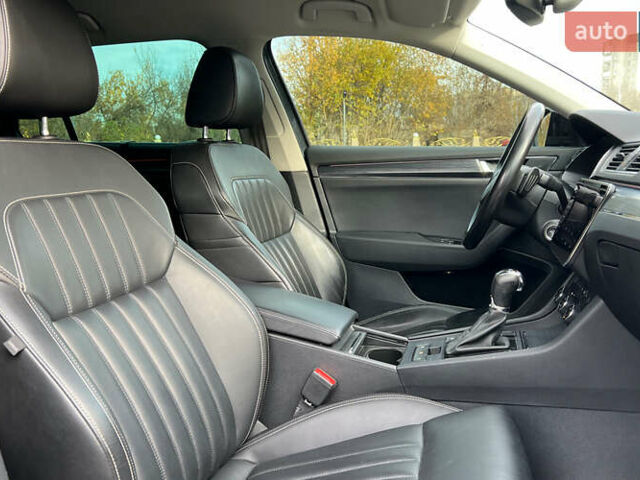 Серый Шкода Суперб, объемом двигателя 1.4 л и пробегом 180 тыс. км за 25999 $, фото 20 на Automoto.ua