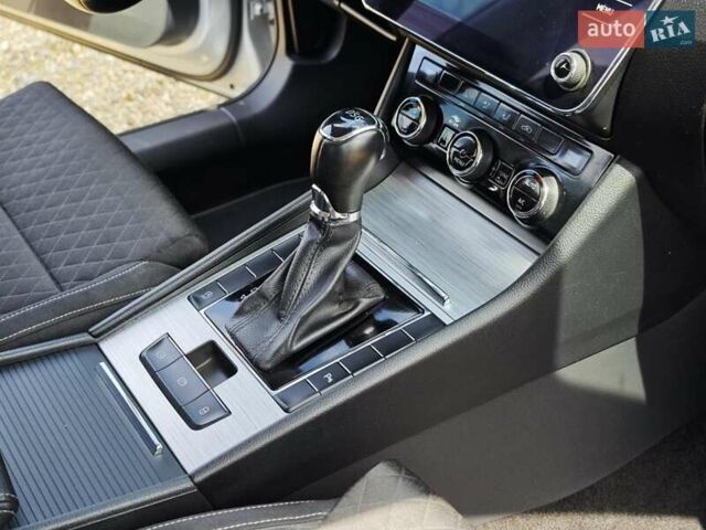 Серый Шкода Суперб, объемом двигателя 2.01 л и пробегом 173 тыс. км за 19999 $, фото 30 на Automoto.ua