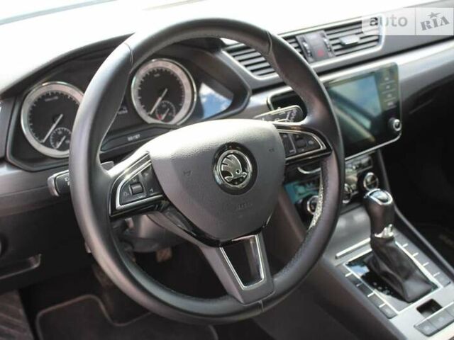 Сірий Шкода Суперб, об'ємом двигуна 1.97 л та пробігом 220 тис. км за 23800 $, фото 12 на Automoto.ua