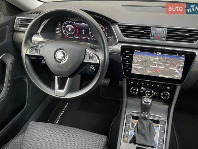 Сірий Шкода Суперб, об'ємом двигуна 1.97 л та пробігом 207 тис. км за 23999 $, фото 29 на Automoto.ua