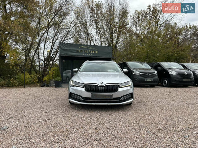 Шкода Суперб 2020 в Ровно на Automoto.ua Серый Шкода Суперб, объемом двигателя 2 л и пробегом 182 тыс. км за 23999 $, фото 1 на Automoto.ua