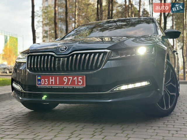 Сірий Шкода Суперб, об'ємом двигуна 2 л та пробігом 150 тис. км за 25500 $, фото 20 на Automoto.ua