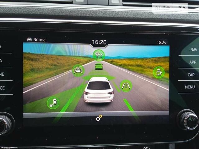 Серый Шкода Суперб, объемом двигателя 1.4 л и пробегом 108 тыс. км за 27900 $, фото 77 на Automoto.ua