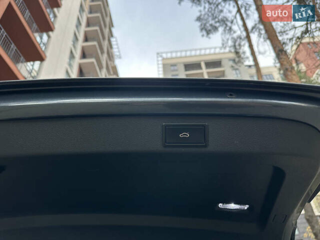 Сірий Шкода Суперб, об'ємом двигуна 2 л та пробігом 150 тис. км за 25500 $, фото 81 на Automoto.ua