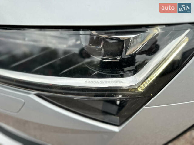 Серый Шкода Суперб, объемом двигателя 2 л и пробегом 182 тыс. км за 23999 $, фото 4 на Automoto.ua