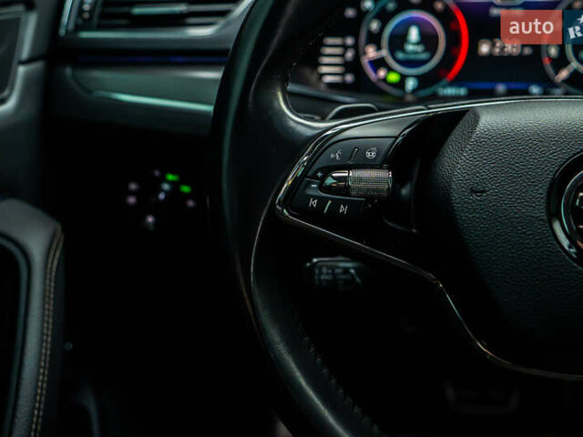 Серый Шкода Суперб, объемом двигателя 1.97 л и пробегом 159 тыс. км за 28400 $, фото 68 на Automoto.ua