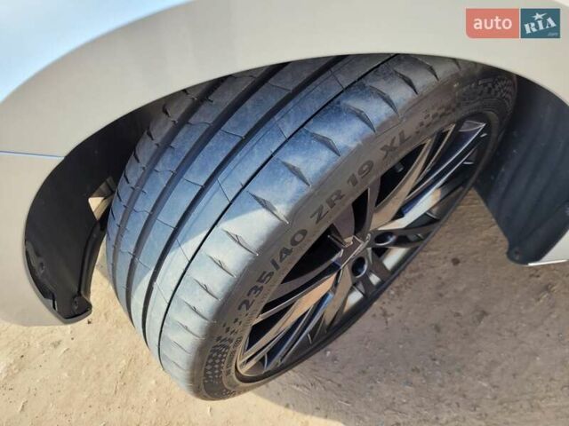 Серый Шкода Суперб, объемом двигателя 1.97 л и пробегом 219 тыс. км за 25963 $, фото 66 на Automoto.ua