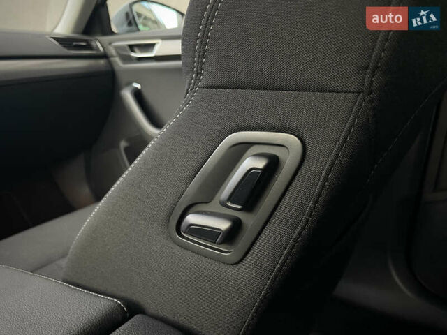 Сірий Шкода Суперб, об'ємом двигуна 1.97 л та пробігом 207 тис. км за 23999 $, фото 40 на Automoto.ua