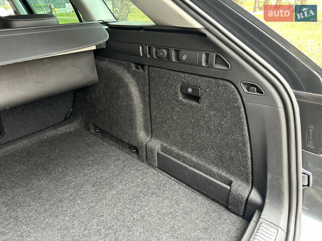 Сірий Шкода Суперб, об'ємом двигуна 2 л та пробігом 150 тис. км за 25500 $, фото 77 на Automoto.ua