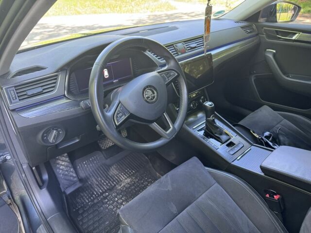 Серый Шкода Суперб, объемом двигателя 2 л и пробегом 187 тыс. км за 29000 $, фото 15 на Automoto.ua