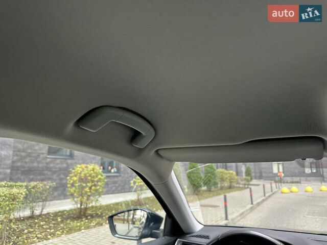 Сірий Шкода Суперб, об'ємом двигуна 2 л та пробігом 150 тис. км за 25500 $, фото 85 на Automoto.ua