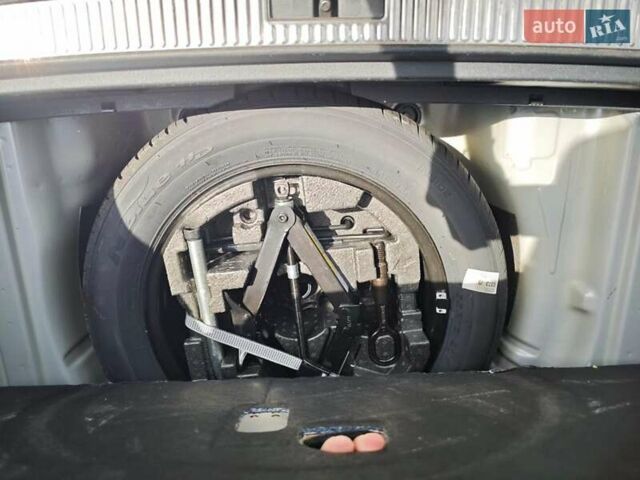 Серый Шкода Суперб, объемом двигателя 2.01 л и пробегом 173 тыс. км за 19999 $, фото 68 на Automoto.ua