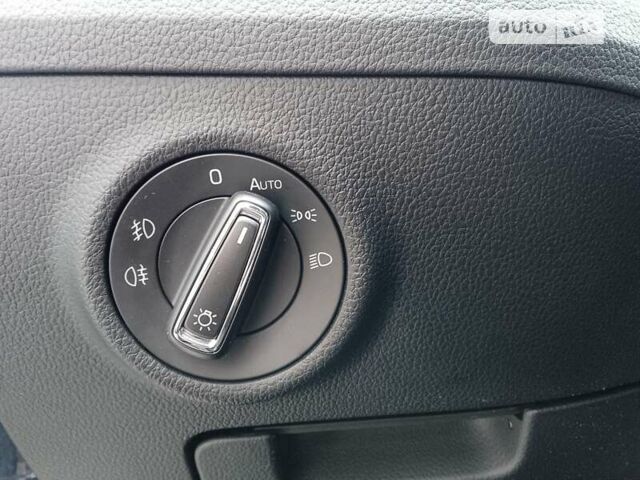 Серый Шкода Суперб, объемом двигателя 1.4 л и пробегом 108 тыс. км за 27900 $, фото 52 на Automoto.ua