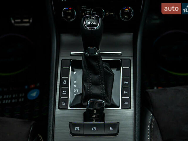 Серый Шкода Суперб, объемом двигателя 1.97 л и пробегом 159 тыс. км за 28400 $, фото 75 на Automoto.ua