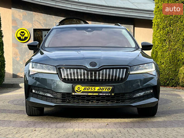 Серый Шкода Суперб, объемом двигателя 1.4 л и пробегом 180 тыс. км за 25999 $, фото 1 на Automoto.ua