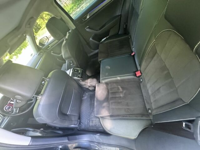 Серый Шкода Суперб, объемом двигателя 2 л и пробегом 187 тыс. км за 29000 $, фото 4 на Automoto.ua