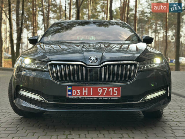 Сірий Шкода Суперб, об'ємом двигуна 2 л та пробігом 150 тис. км за 25500 $, фото 28 на Automoto.ua