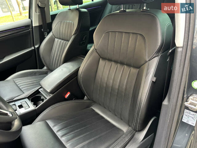 Сірий Шкода Суперб, об'ємом двигуна 2 л та пробігом 150 тис. км за 25500 $, фото 46 на Automoto.ua