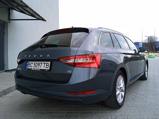 Серый Шкода Суперб, объемом двигателя 1.4 л и пробегом 108 тыс. км за 27900 $, фото 16 на Automoto.ua